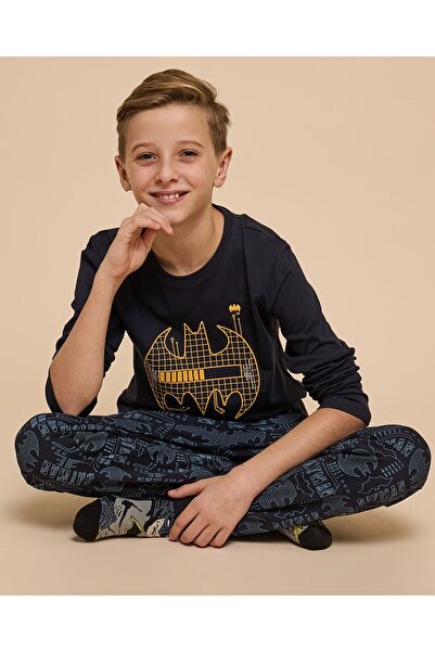 R&B طقم بيجاما للأولاد باللون الأزرق الداكن مطبوع باتمان