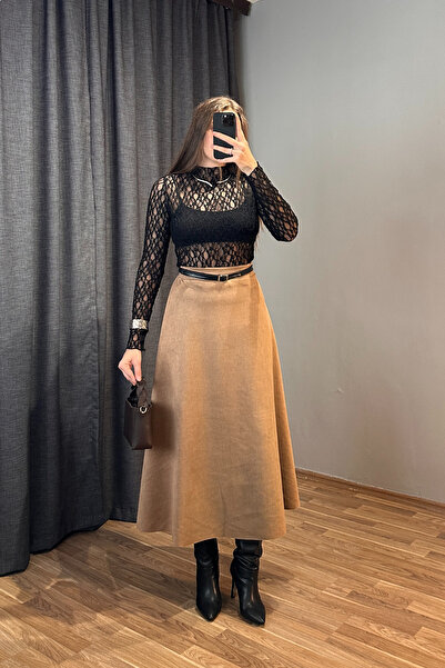 Sorridi تنورة طويلة من جلد الغزال بقصة أنيقة على شكل جرس