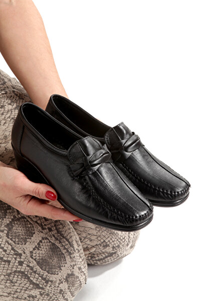 ARTI ARTI AYAKKABI حذاء نسائي يومي من الجلد الطبيعي باللون الأسود من Plus-Plu...