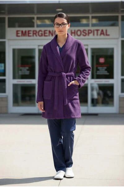 DEMOTEKS Unisex medical gown made of fleece, with pockets and drawstring at the waist, purple color