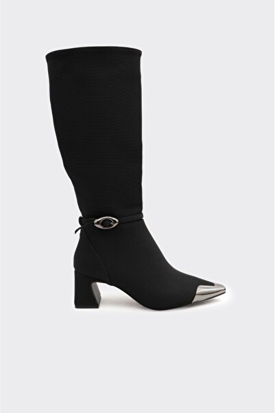 derinet Tokalı Aksesuarlı Fermuarlı Kadın Çizme