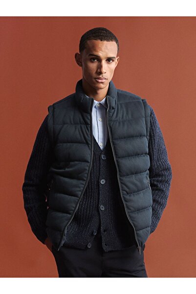 LC Waikiki LCW Vision Slim Fit Stand Collar Men's Puffer Vest