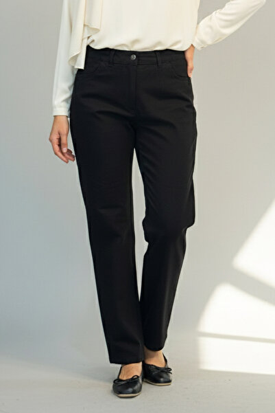 Lale Butik Women's Straight Cut Jeans 02 Black