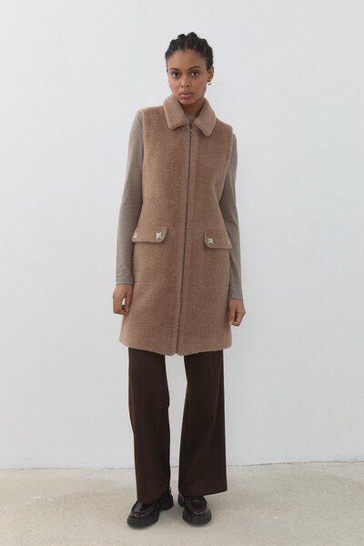 Nihan Parlak Taş Aksesuarlı Angora Yelek Vizon