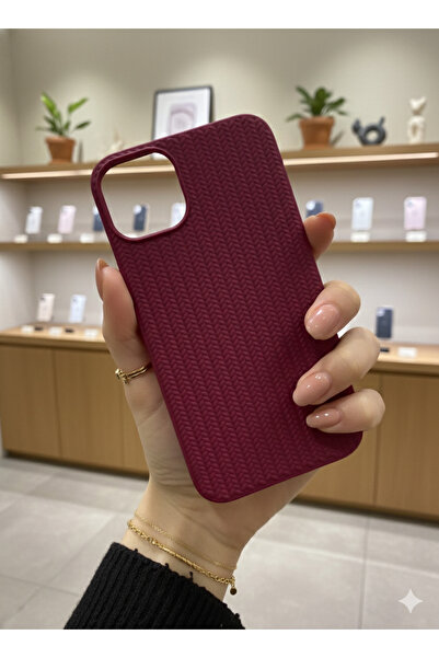 OVADA iPhone 13/14 Uyumlu Kamera Koruma Çıkıntılı 3D Örgü Motifli Yumuşak Sil...