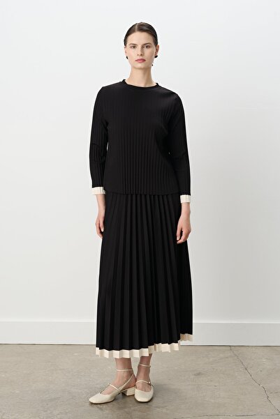 Nihan Piliseli Etek Bluz Takım Siyah