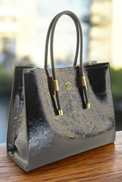 QUB CLUB حقيبة يد وكتف نسائية كبيرة الحجم |   تصميم بسيط وأنيق للموسم الجديد