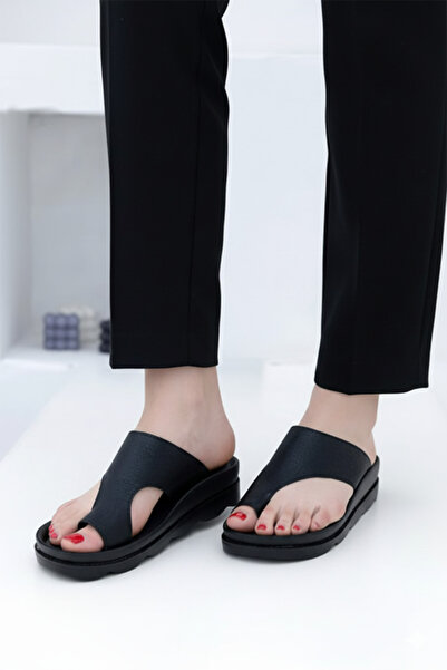 Lesia Siyah Tek Parmak Arası Rahat Taban Terlik
