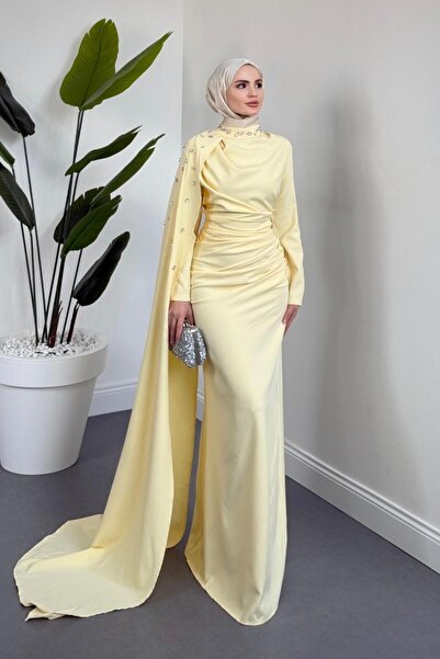 MERVEN AKYÜZ Feranya Yandan Taşlı Pelerinli Balık Abiye Butter Yellow