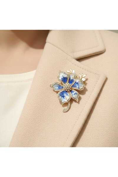 Daily Bazaar İnci ve Zirkon İşlemeli Pembe Lotus Broş: Bahar Zarafeti