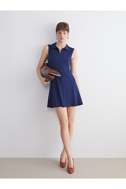 LC Waikiki Rmz Gi̇yi̇m Farkiyla Devrik Roba Yaka a Dikim Mini Dress