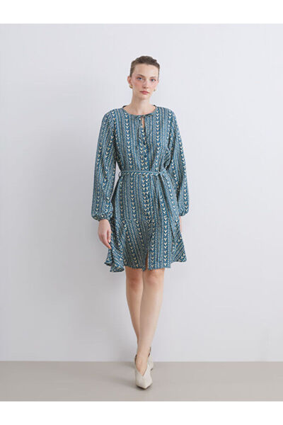 LC Waikiki Rmz Gi̇yi̇m Farkiyla Tie-Down Roba Collar Embroidered A-Line Mini ...