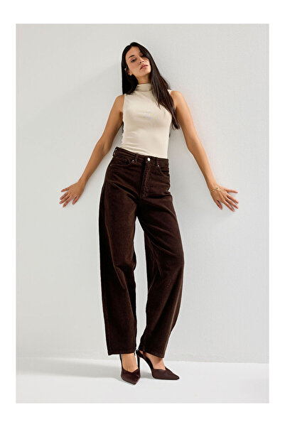 LC Waikiki Kadın Koyu Kahverengi 29w5-81 Skater Fit İnce Fitilli Velvet Kadif...