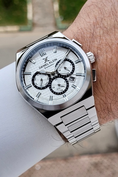 Daniel Klein Gümüş Renk 43 mm İç Göstergeleri Aktif Erkek Kol Saati