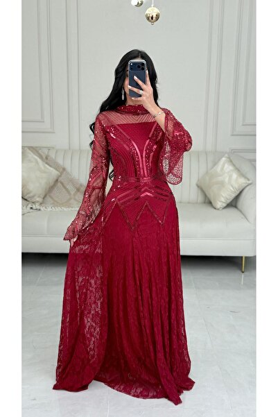 New Moon فستان احمر فاخر مطرز