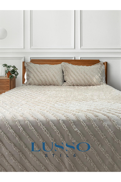 lusso stile Vitelli Double Silver Gray Bedspread 250X260 and 2 Pillowcases