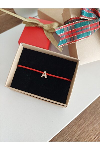 LUCKY ACCESSORIES Kırmızı Şans İp Bşleklik, Çelik Gold Charm Harf Bileklik