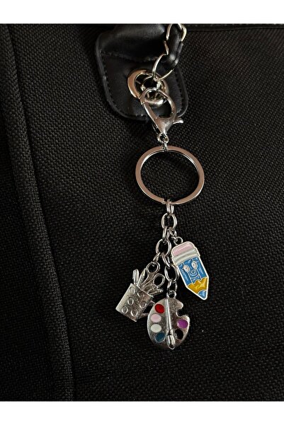 bijoux uniques حقيبة مزخرفة وسلسلة مفاتيح