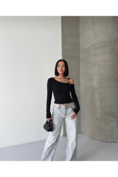 charme butik Asymmetrical Neckline Accessory Detail Shoulder Strap Long Sleeve Diver Blouse