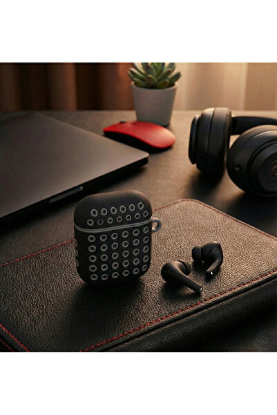 bbtech حافظة رياضية مثقبة متوافقة مع AirPods 1-2، حافظة AirPods 1. الجيل الثا...