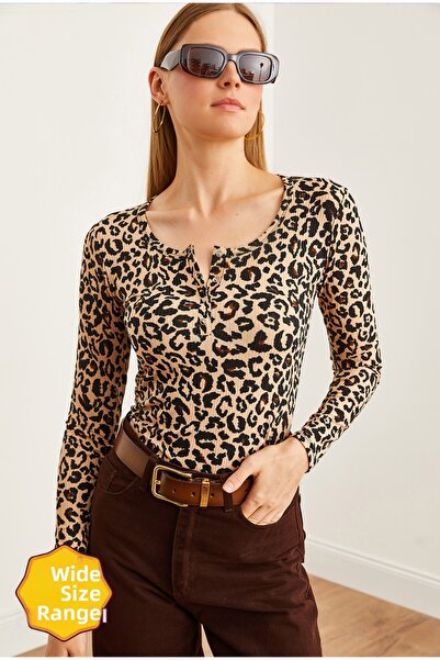 Olalook بلوزة نسائية بيج بطبعة جلد الفهد - BLZ- 19000588