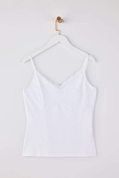 Trendyol Curve White Thin Strap Stretchy Lace Neck Detail Knitted Plus Size Undershirt Tbbaw26Cv00002