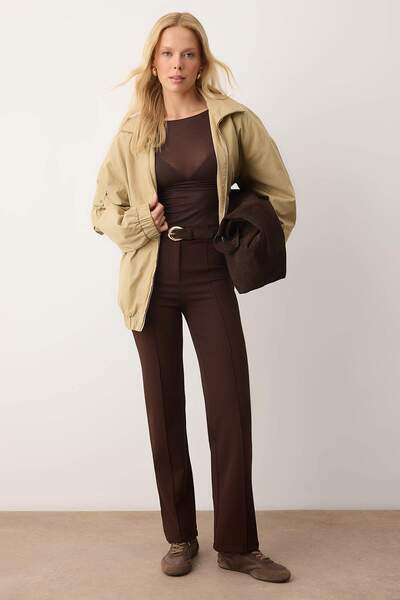 Trendyol Collection Dark Brown Thick Stretchy Fabric Straight/Straight Cut Ribbed Stitching Pants Twoaw26Pl00027