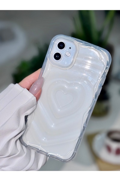Go Aksesuar Apple Iphone 11 Uyumlu 3D Kalp Kabartma Desenli Darbe Önleyici Kamera Korumalı Şeffaf Silikon Kılıf