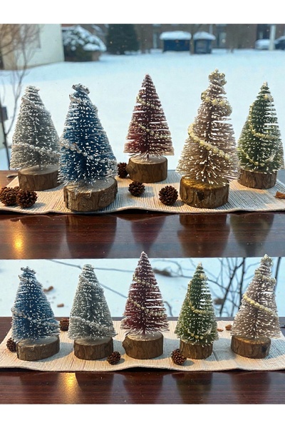 Yenigeldi 3 bucăți de brad mic de Crăciun cu efect de zăpadă de 10 cm - brad decorativ de pin cu ornamente cu bile aurii T-333