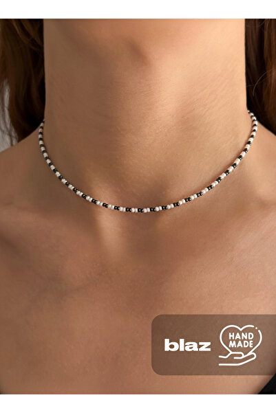 Handmade قلادة تشوكر بسيطة مطرزة باللونين الأسود والأبيض، أنيقة وعصرية، مصنوع...