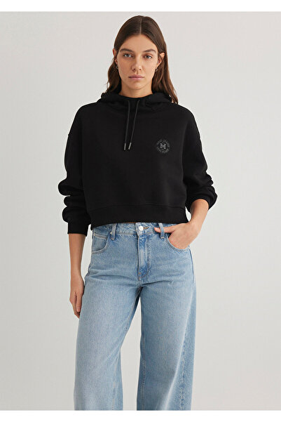 Mavi Patch Logo Hooded Black Crop Sweatshirt 1S10305-900