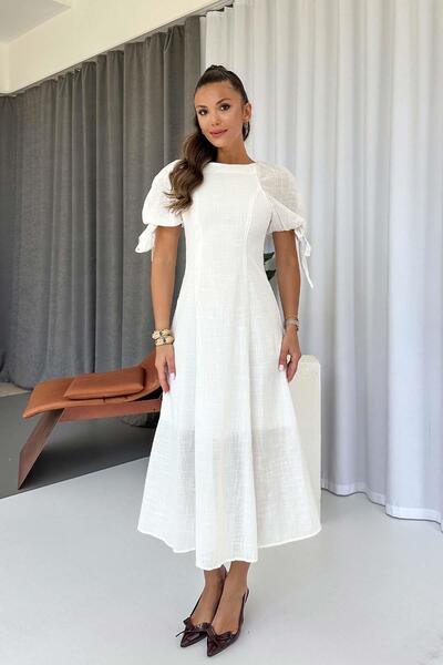Mine Tan Butik فستان طويل بأكمام بالون أبيض وظهر متقاطع