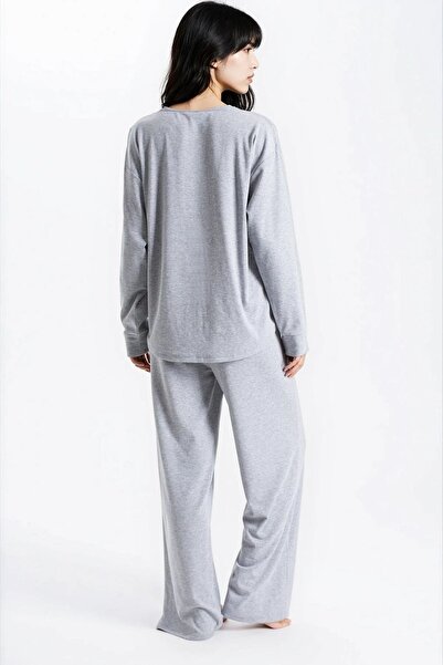 Ecrou Γυναικείο σετ πιτζάμες με μακρυμάνικο παντελόνι με υφή πλέξη ριμπ από την Seoul, γκρι μελανζέ