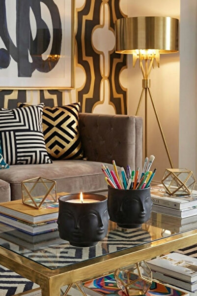 Emre Sartiame  Siyah Mumluk