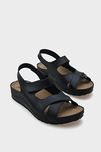 Capone Outfitters صنادل للأم بكعب عريض ناعم تشريحيًا ومريح