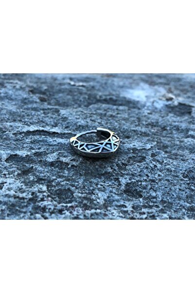 northstarshop Antique Triangle Design Biker 316L Steel Ring Piercing 316L Steel Earring (Single)