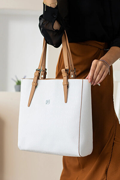 Just Polo حقيبة كتف نسائية باللون الأبيض تابا