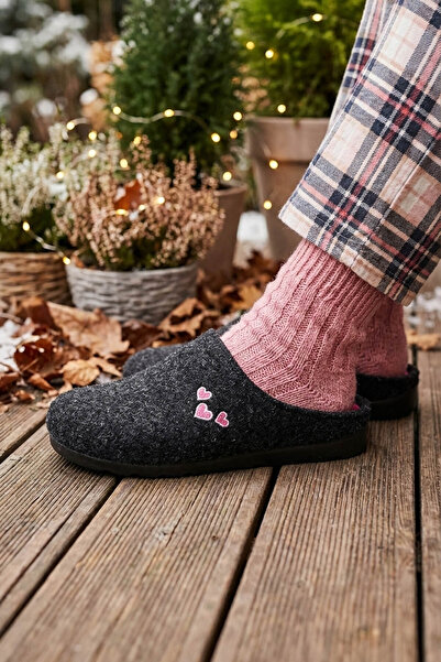 GEZER Dámské zimní pantofle s vyšívaným srdcem na pohodlné podrážce Doma Garden Gondola