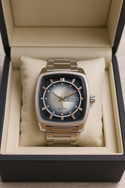 S.POLO ساعة يد رياضية للرجال من العلامة التجارية، لون فضي + سوار