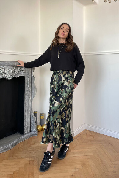 MAGARDE Fustă din satin cu model de camuflaj cu talie elastică - KAKI
