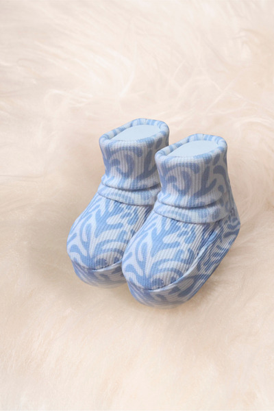 Alya&Alin Baby قماش مجدّل أحذية أطفال مرنة منقوشة باللون الأزرق المرجاني