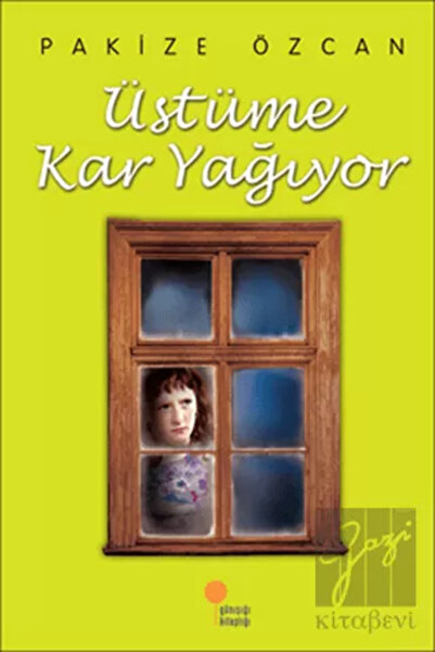 Günışığı Kitaplığı Üstüme Kar Yağıyor