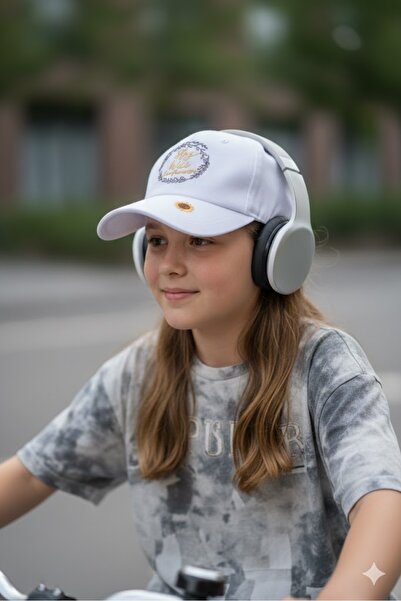 Kitti قبعة مطرزة للفتيات