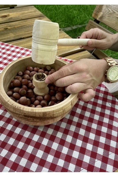 Beyaz Atölyem كسارة البندق والجوز الخشبية الطبيعية