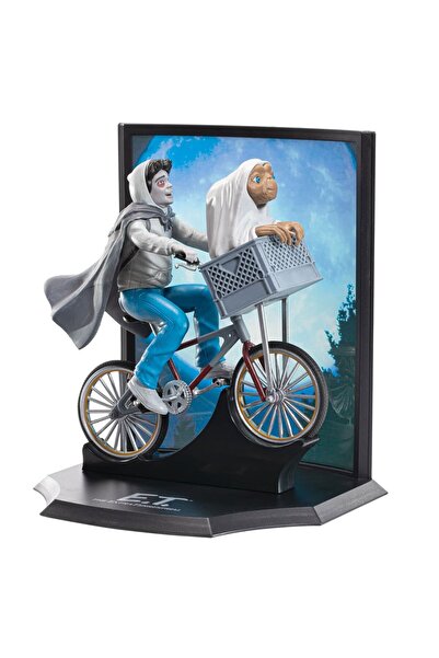 Noble Collection Figurina E.T. și Elliott Over the Moon, 13 cm