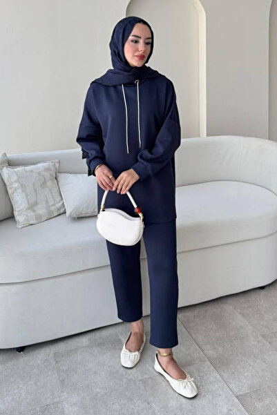 Tesettür Diyarı Σετ Χειμερινό με Λεπτομέρεια από Ύφασμα Scuba και Δαντέλα - Ν...