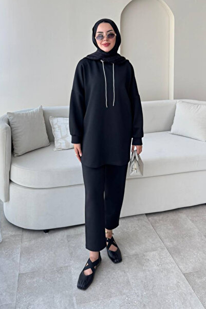 Tesettür Diyarı Σετ Χειμερινό με Λεπτομέρεια από Ύφασμα Scuba και Δαντέλα - Μ...