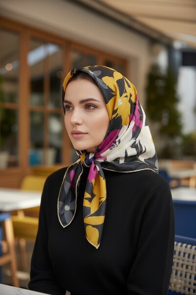 Onur وشاح شتوي ناعم مزين بالزهور المتدرجة - اتجاه المتجر