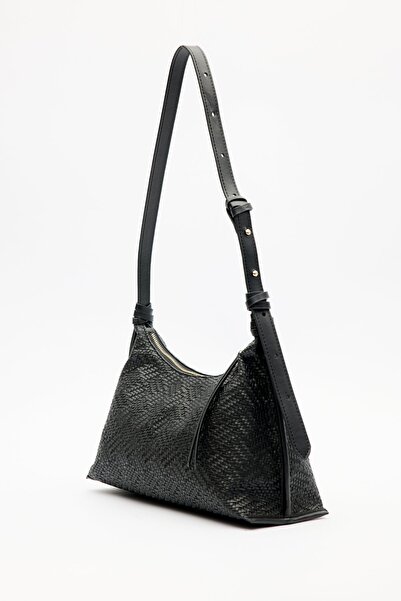 Manuka Textured Leather Shoulder Bag Black