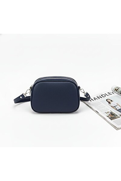 Handley ΤΣΑΝΤΑ ΩΜΟΥ ΜΕ ΣΧΕΔΙΑΣΜΟ ΣΤΑΥΡΟΥ ΚΑΙ 4 ΘΕΣΕΙΣ ΓΙΑ ΑΝΤΙΚΕΙΜΕΝΑ